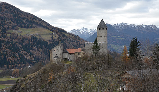 Von Maria Trens über den Trenser Höhenweg zur Burg Sprechenstein