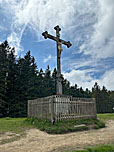 Das große Gipfelkreuz der Gindelalmschneid