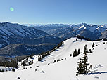Blick zu den Zillertaler Alpen und zum Rofangebirge