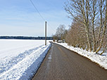 Wir folgen dem Stauchartinger Weg in westlicher Richtung