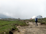 Rechts eine Hütte der rumänischen Bergwacht (Salvamont)